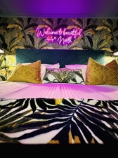 Logo for Wooden Boat Inn Logo for Wooden Boat Inn