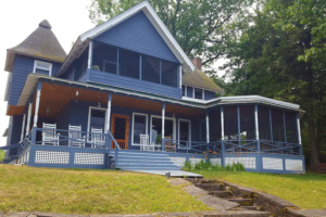 Logo for Sunnybanks Round Island Clayton Logo for Sunnybanks Round Island Clayton