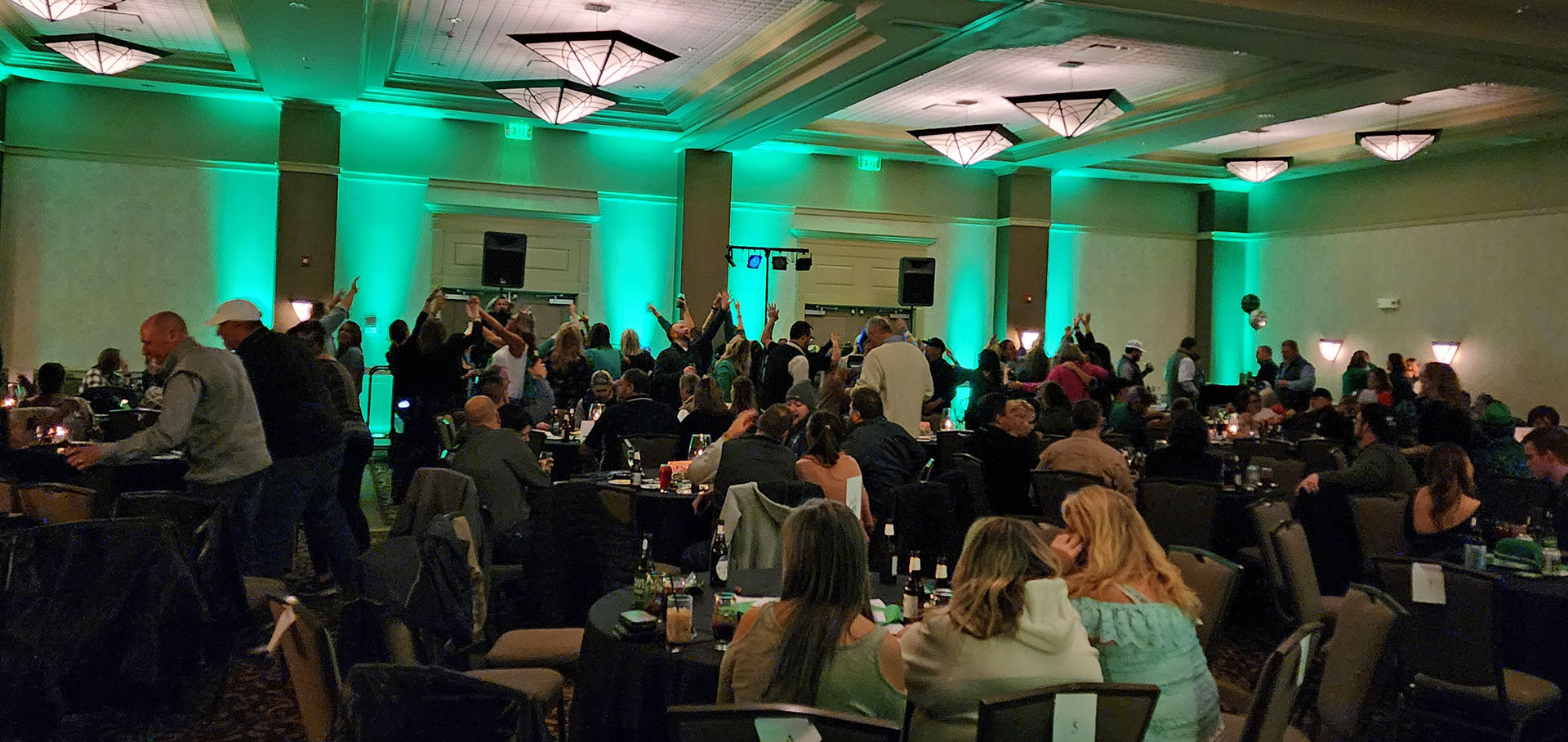 Howl at the Moon Dueling Pianos Event Thousand Islands Visit